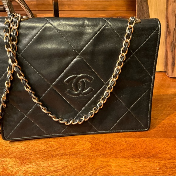 Chanel Black Quilted Leather Chain Bag - Picture 1 of 16
